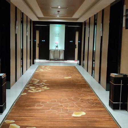 Chengdu Hi - Tech-Global Center Locals Apartment 00139620 ภายนอก รูปภาพ