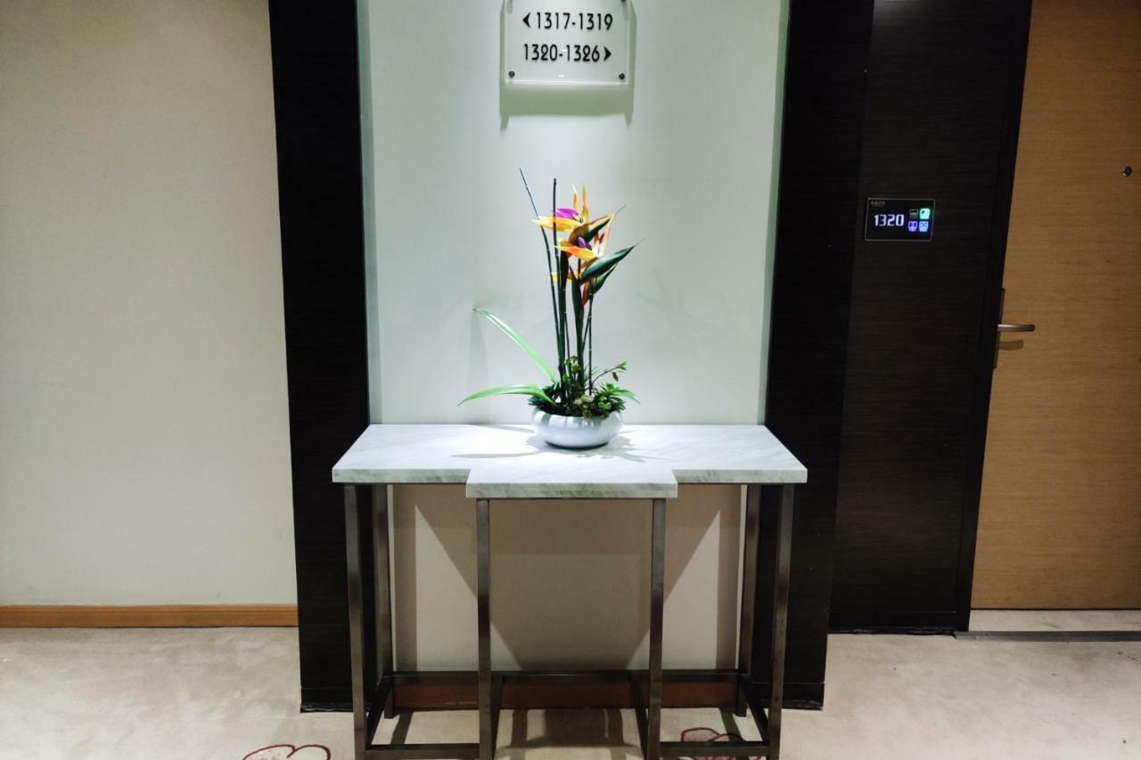 Chengdu Hi - Tech-Global Center Locals Apartment 00139620 ภายนอก รูปภาพ